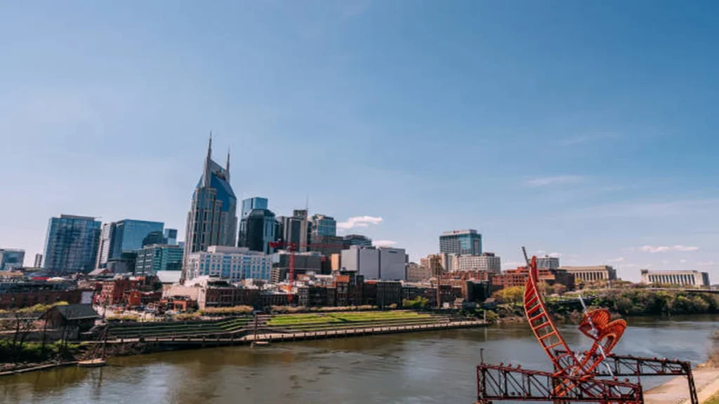 East Nashville Travel Guide: Best Food, Bars & Things to Do